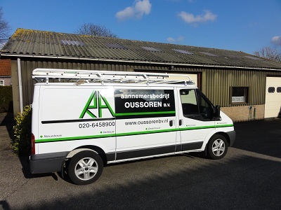 Onze bus, herkenbaar voor iedereen.