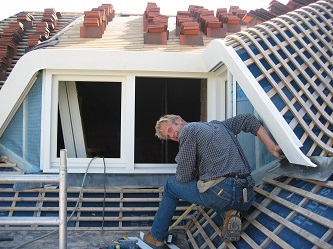 Aftimmeren_hoekdakkapel_woonhuis